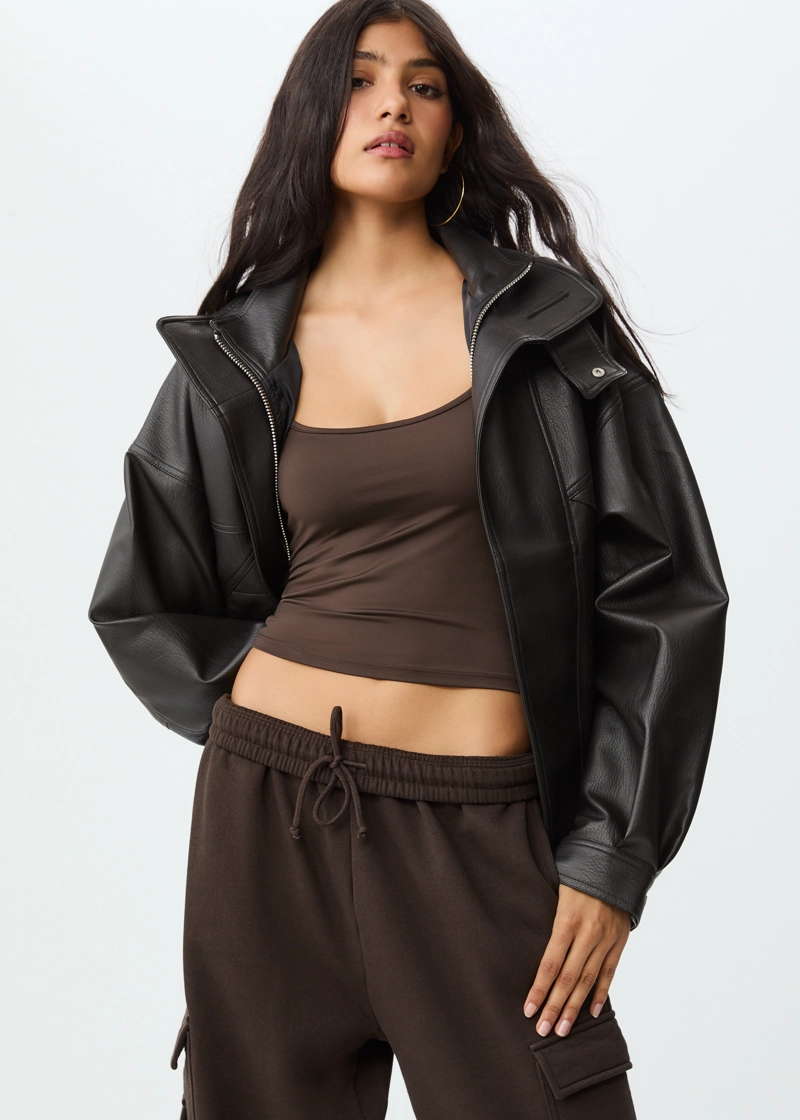 Топ на бретелях из полиамида