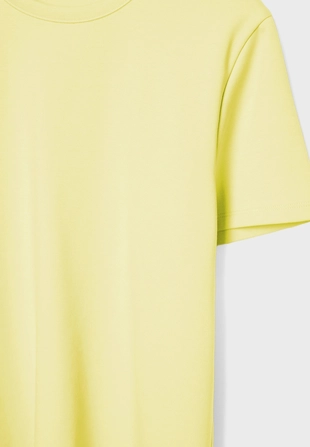 Базовая футболка regular из мягкой ткани- Заказать в России