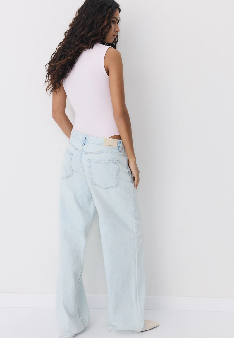 Боди из полиамида с квадратным вырезом