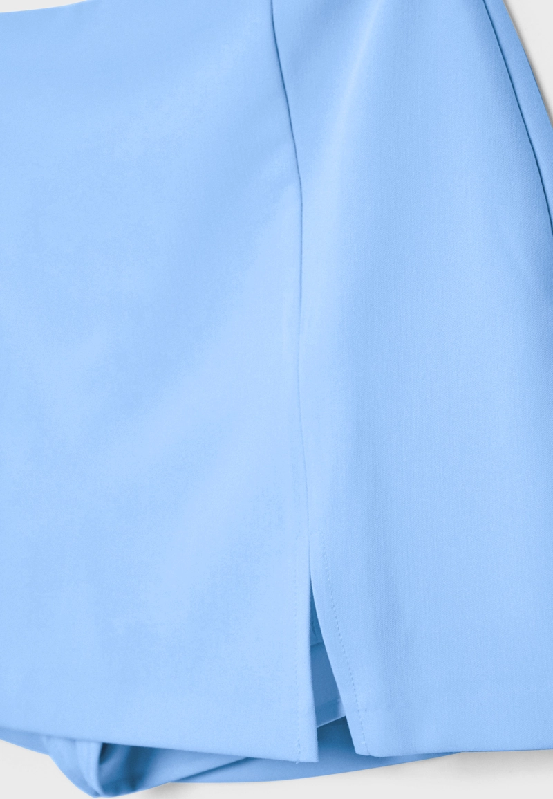 Юбка-шорты с боковым разрезом