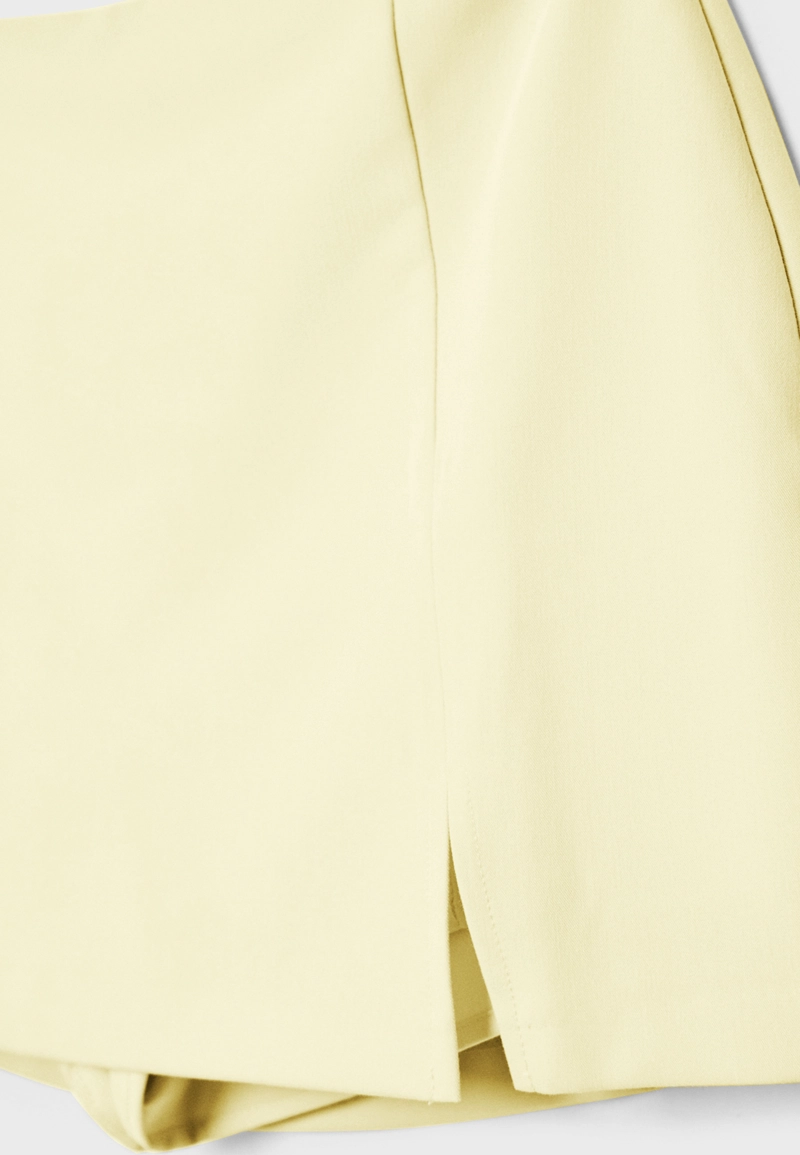 Юбка-шорты с боковым разрезом