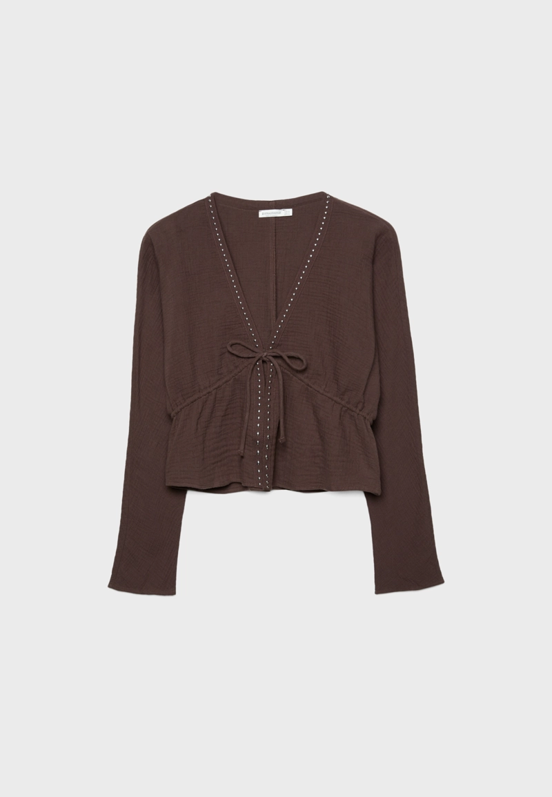 Рубашка с открытыми заклепками