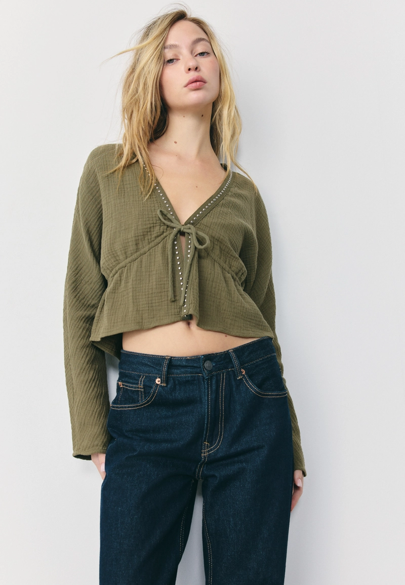 Рубашка с открытыми заклепками