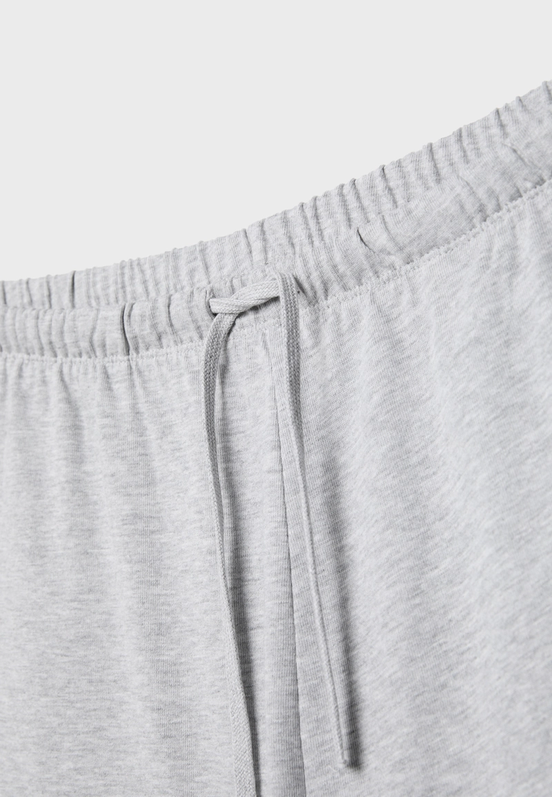 Брюки-джоггеры свободного кроя