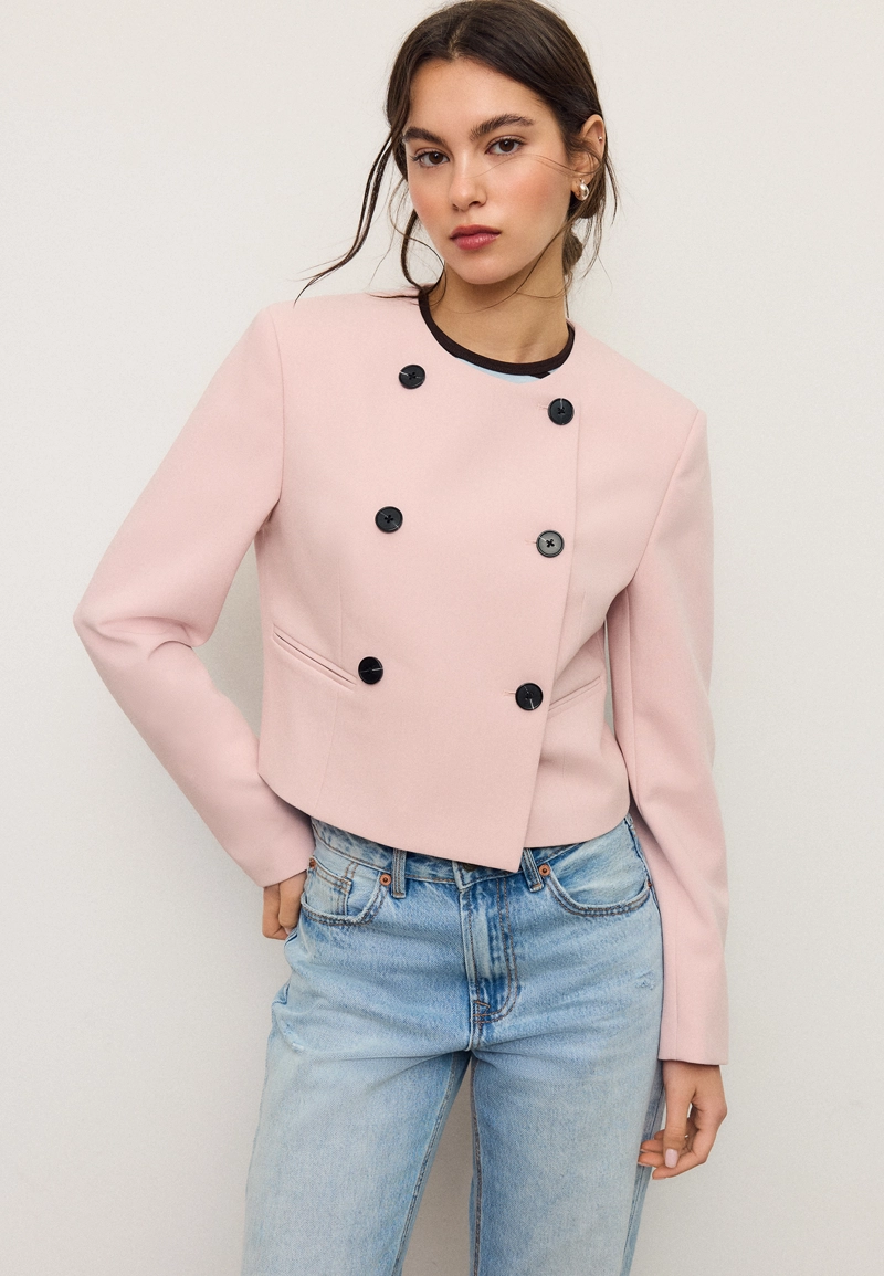 Укороченный пиджак с круглым вырезом