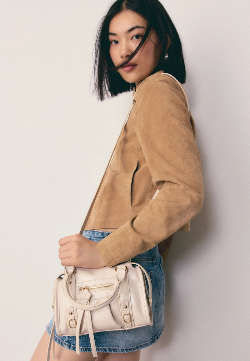 Сумка-боулинг с плечевым ремнем и молнией