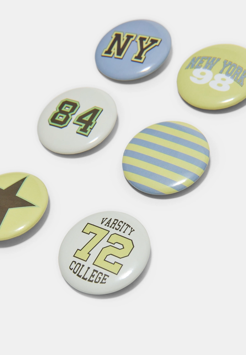 Набор из 6 значков