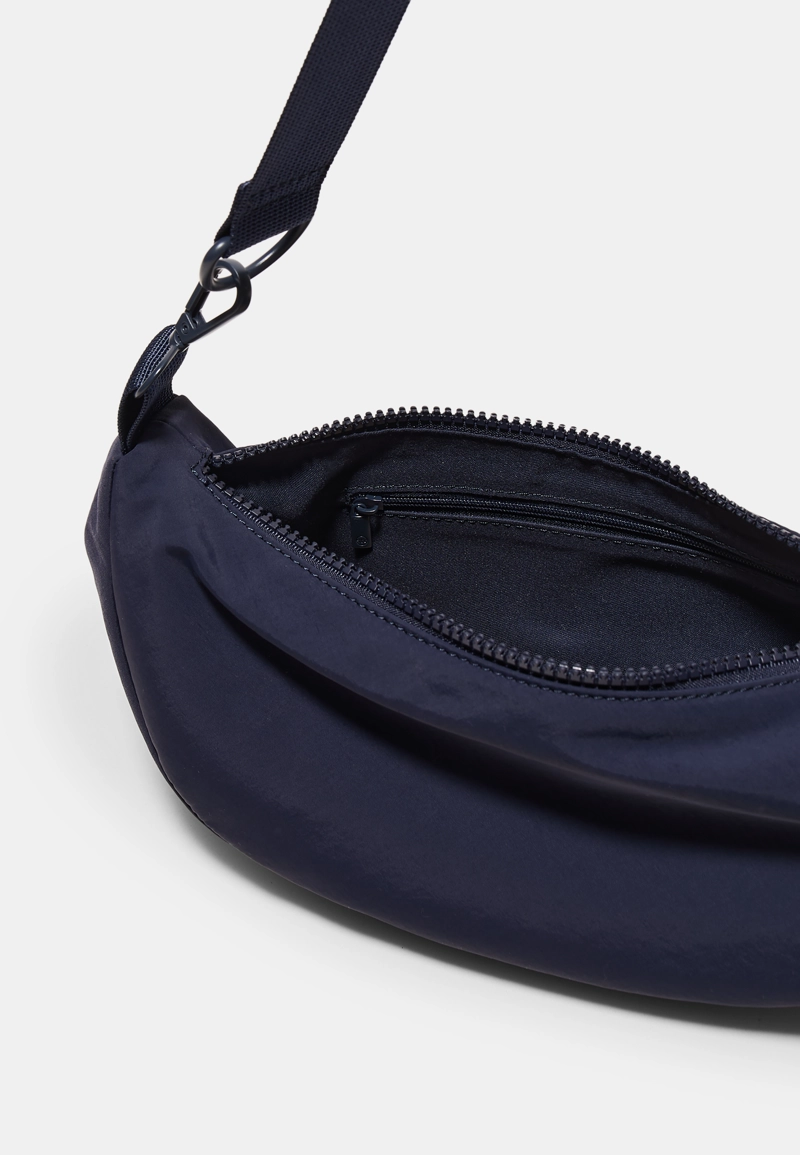 Тканевая сумка-луна с плечевым ремнем