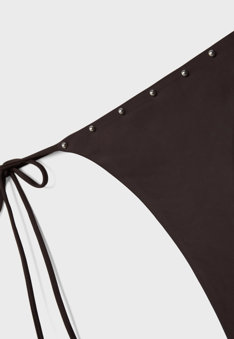 Плавки бикини с завязками и заклепками