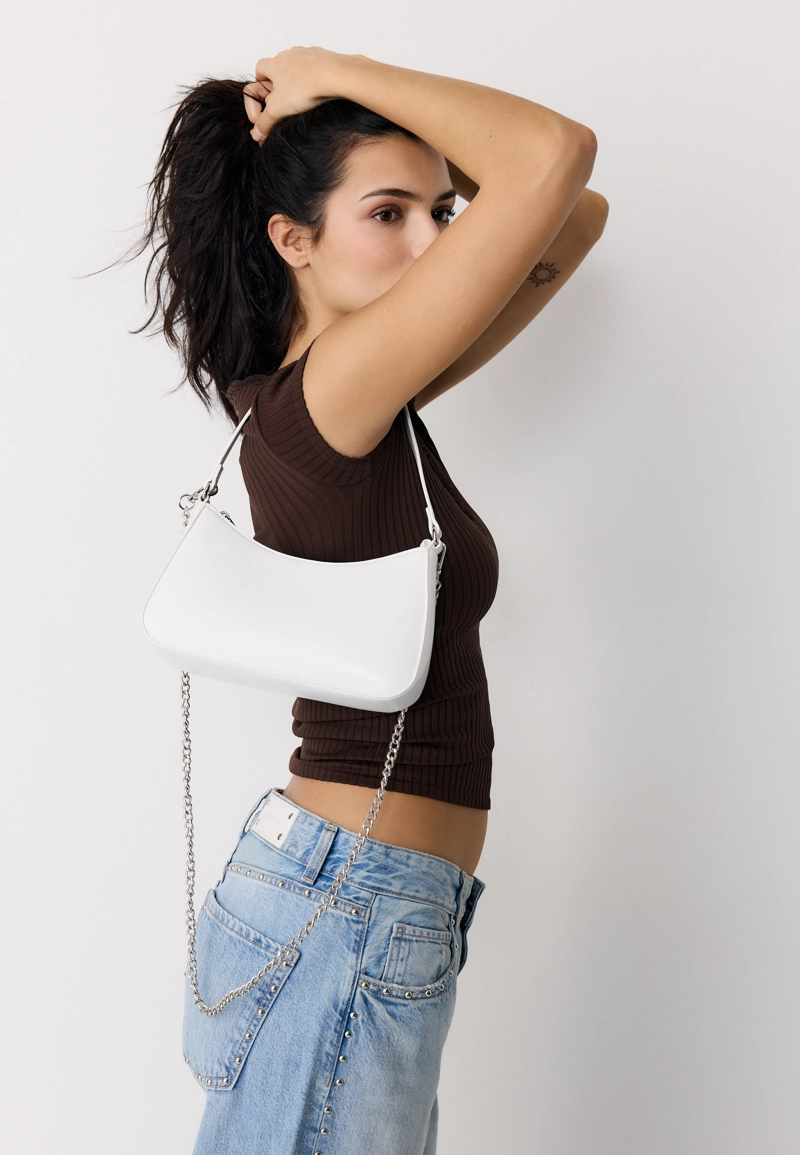 Сумка через плечо с длинной цепочкой