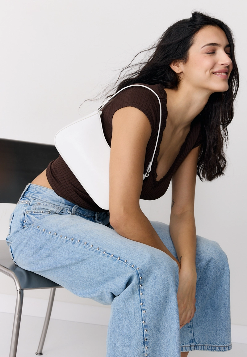 Сумка через плечо с длинной цепочкой