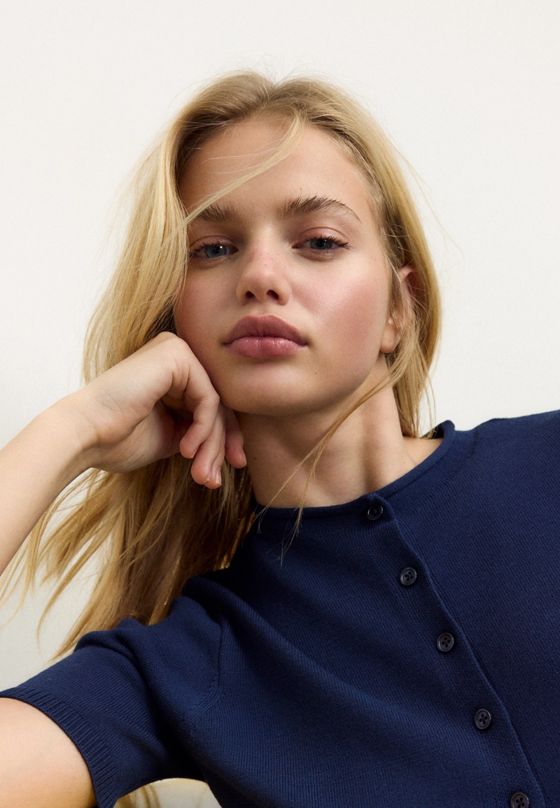 Кардиган с воротником-стойкой на пуговицах