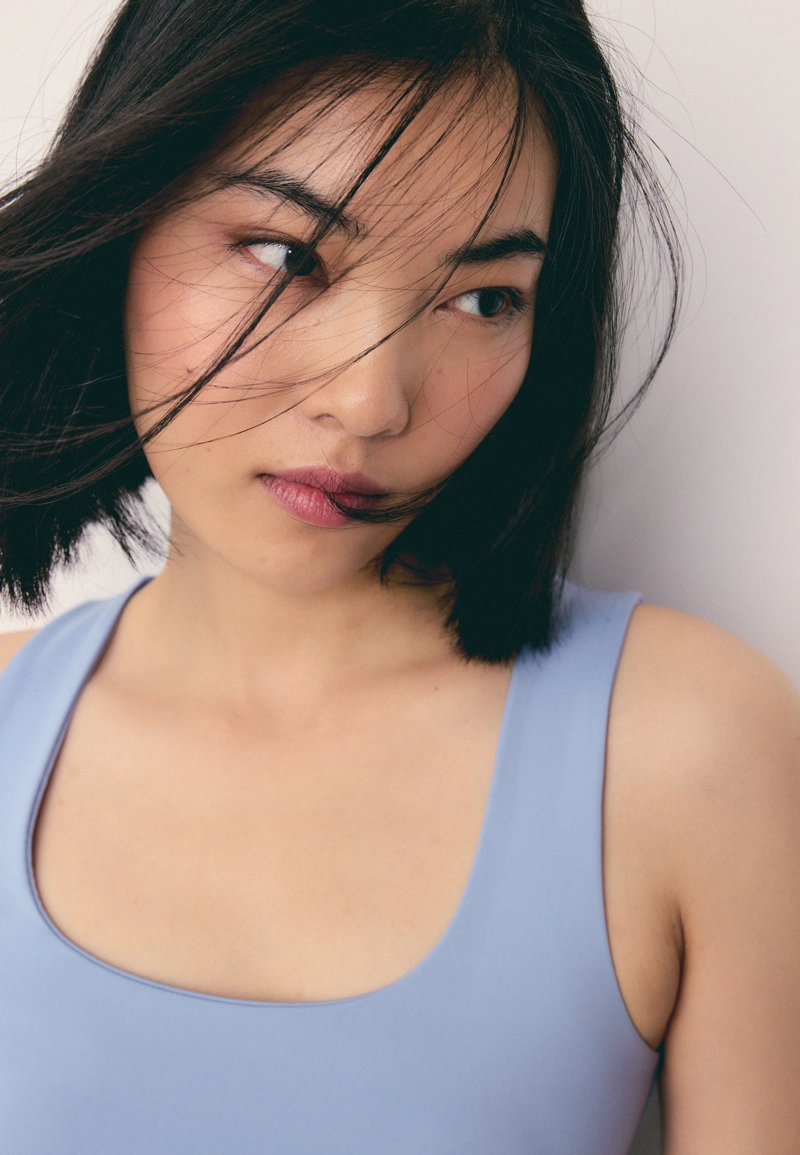 Майка из полиамида с широкими бретелями