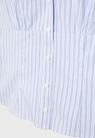 Рубашка с короткими рукавами и вырезом на груди- Заказать в России