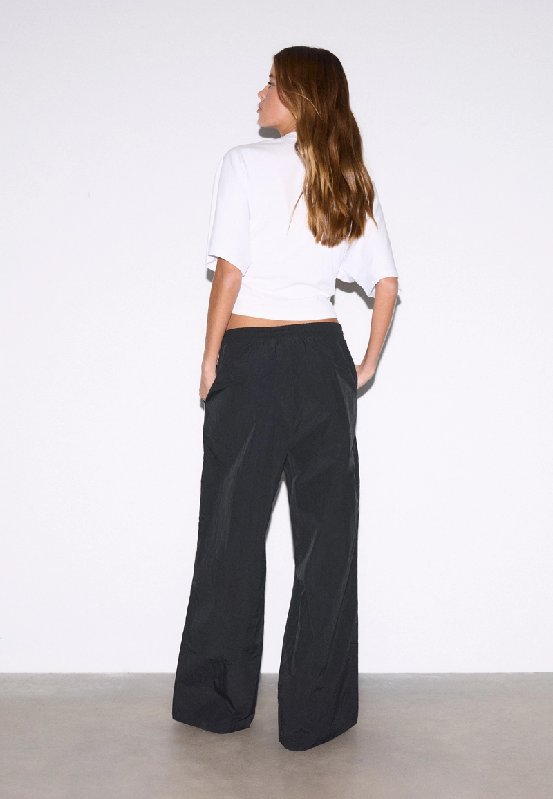 Высокотехнологичные брюки