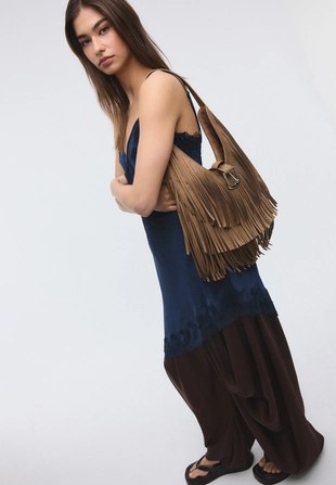 Сумка на плечо с бахромой и пряжкой- Заказать в России