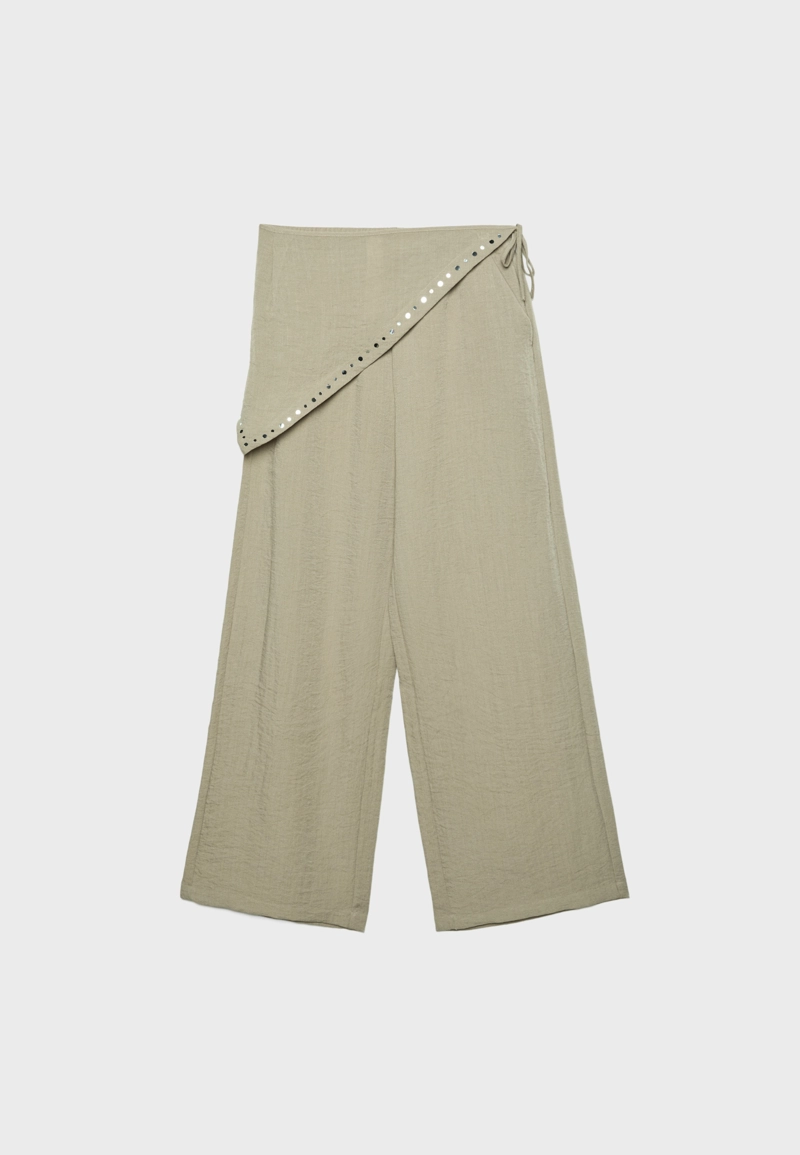 Брюки-платок свободного кроя