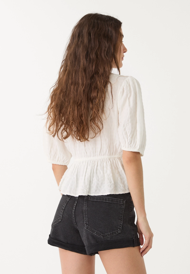 D85 Шорты mom slim