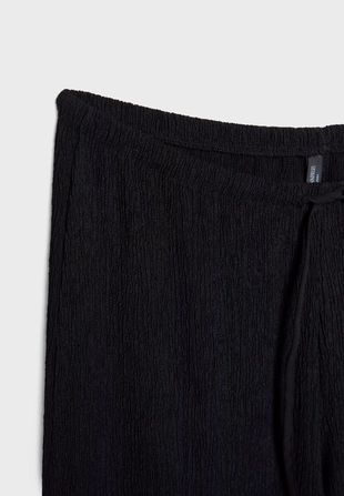 Брюки прямого кроя с эффектом помятости- Заказать в России