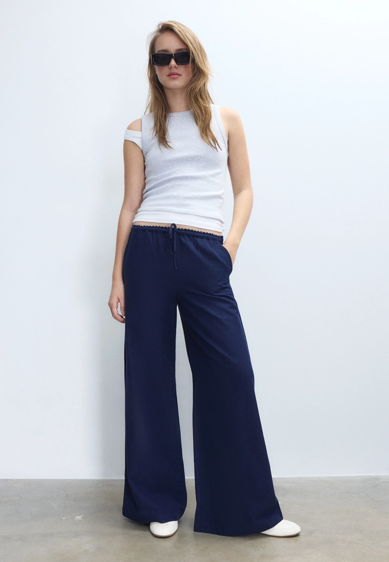 Брюки свободного кроя под лен