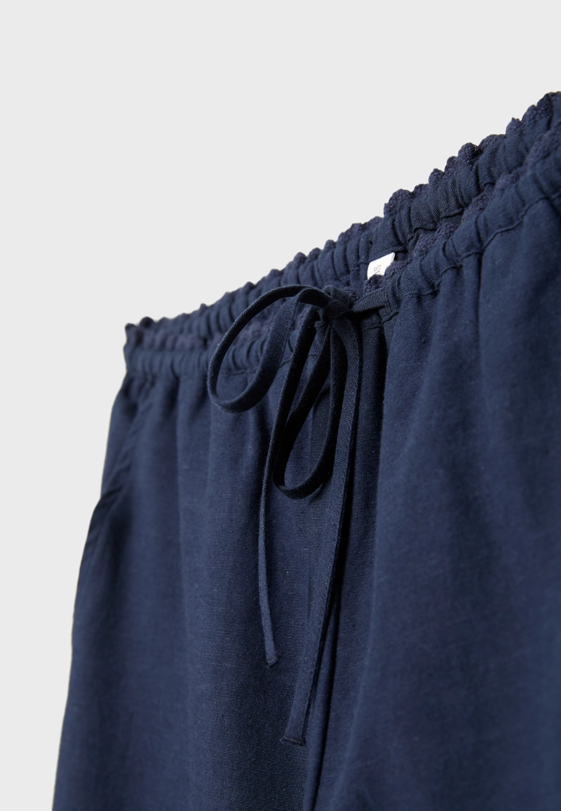 Брюки свободного кроя под лен