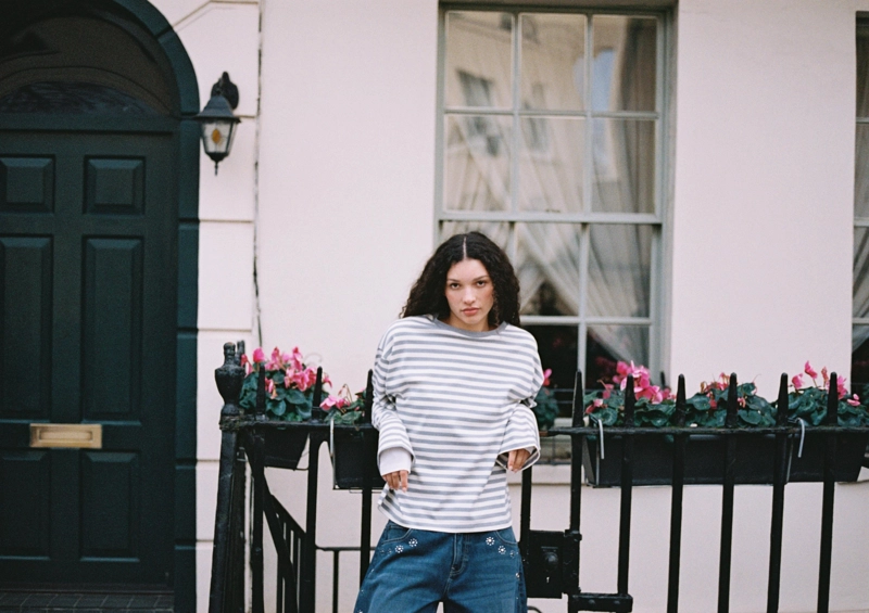 Полосатая футболка с длинными рукавами