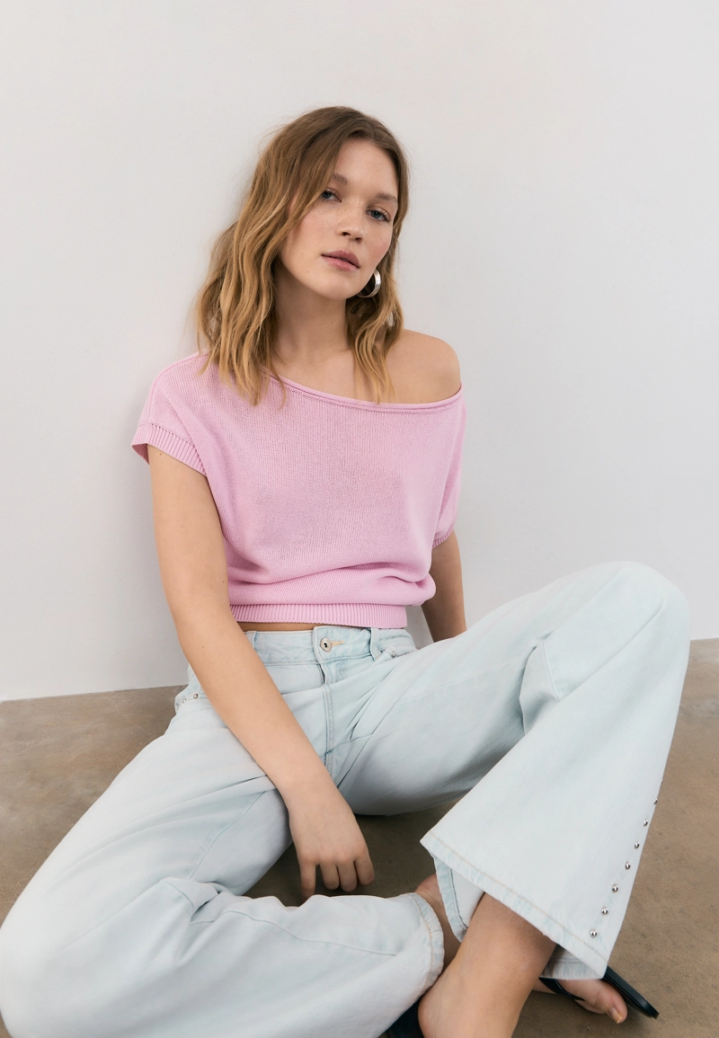 Топ из трикотажа рустик с вырезом-лодочкой