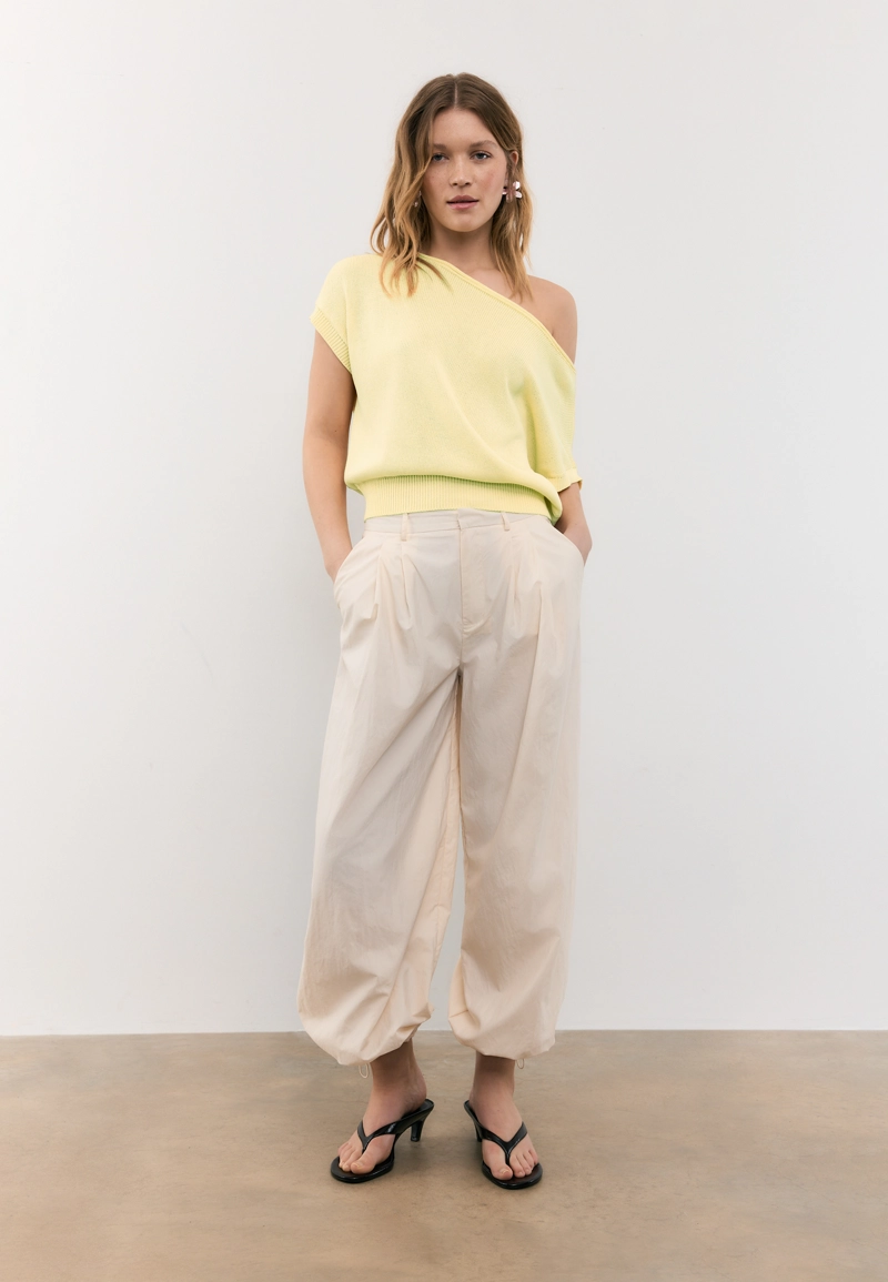 Топ из трикотажа рустик с вырезом-лодочкой