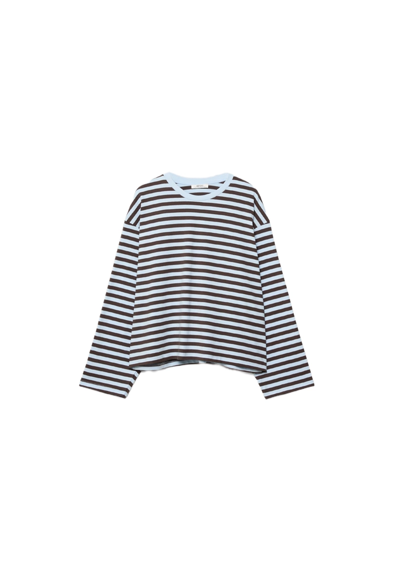 Полосатая футболка с длинными рукавами