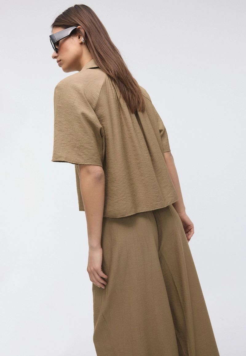 Рубашка свободного кроя на пуговицах