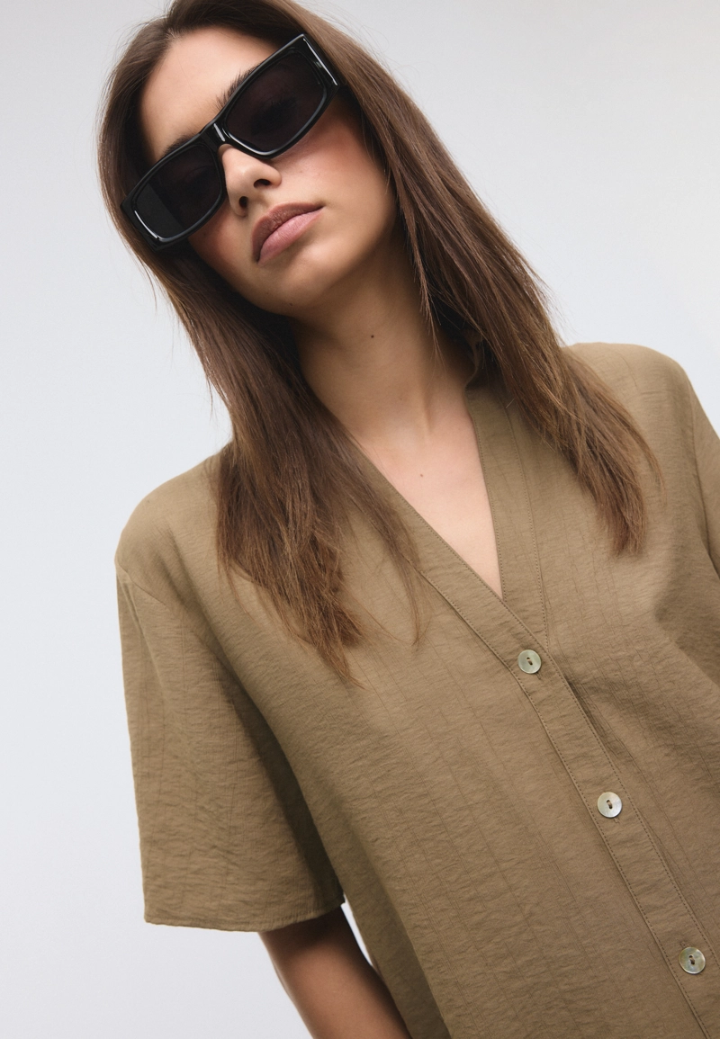 Рубашка свободного кроя на пуговицах