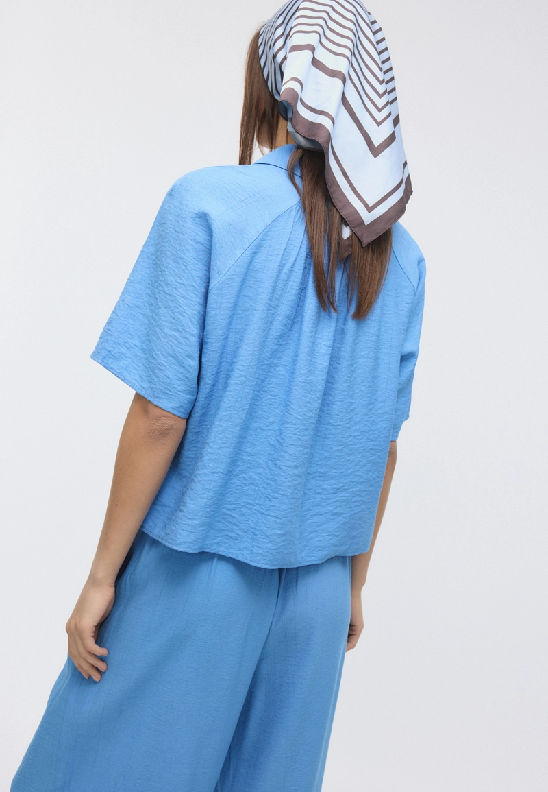 Рубашка свободного кроя на пуговицах