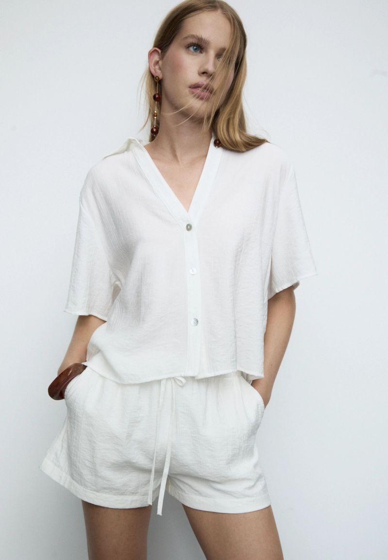 Рубашка свободного кроя на пуговицах