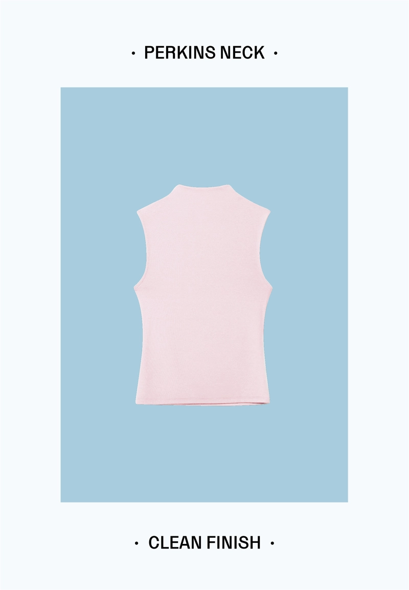 Майка с воротником-трубой