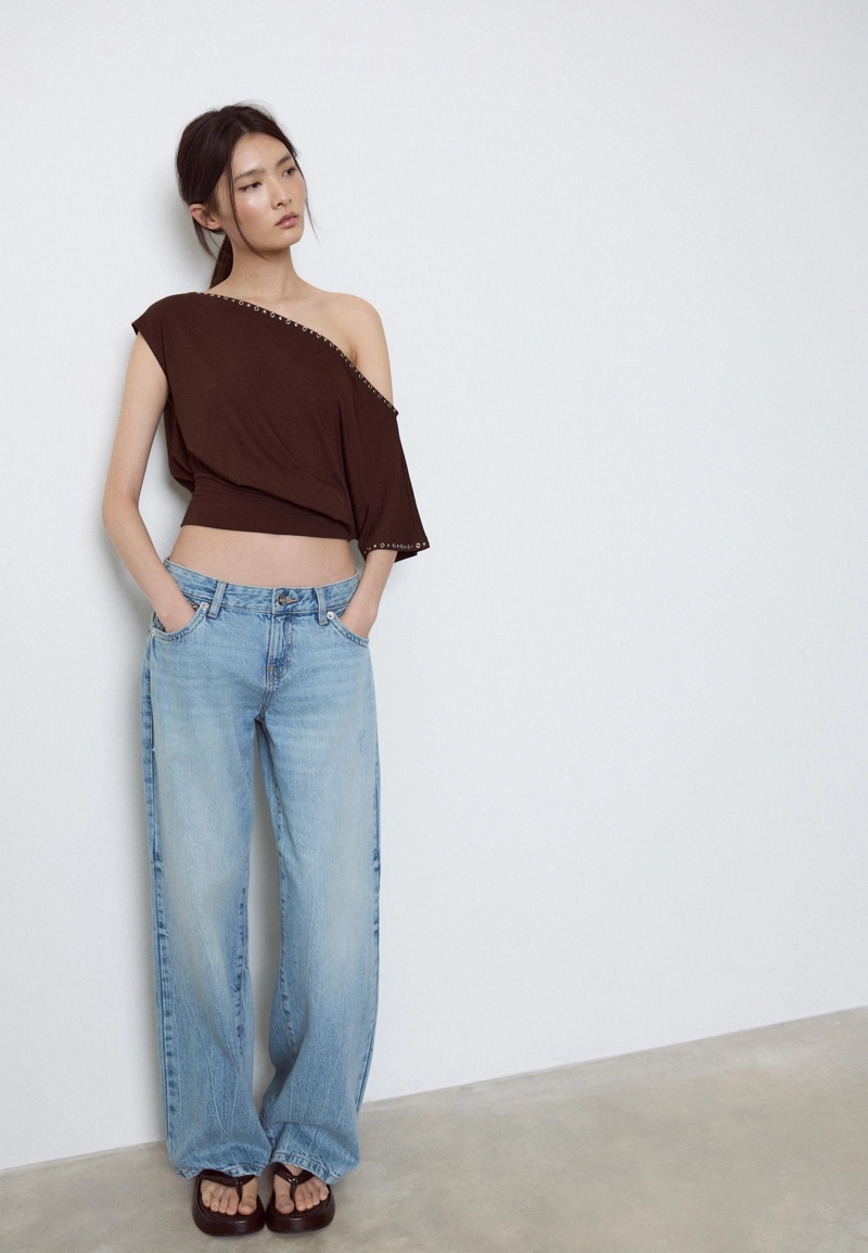 Сандалии-вьетнамки на платформе