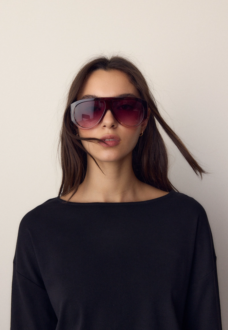 Лонгслив с вырезом-лодочкой и поясом