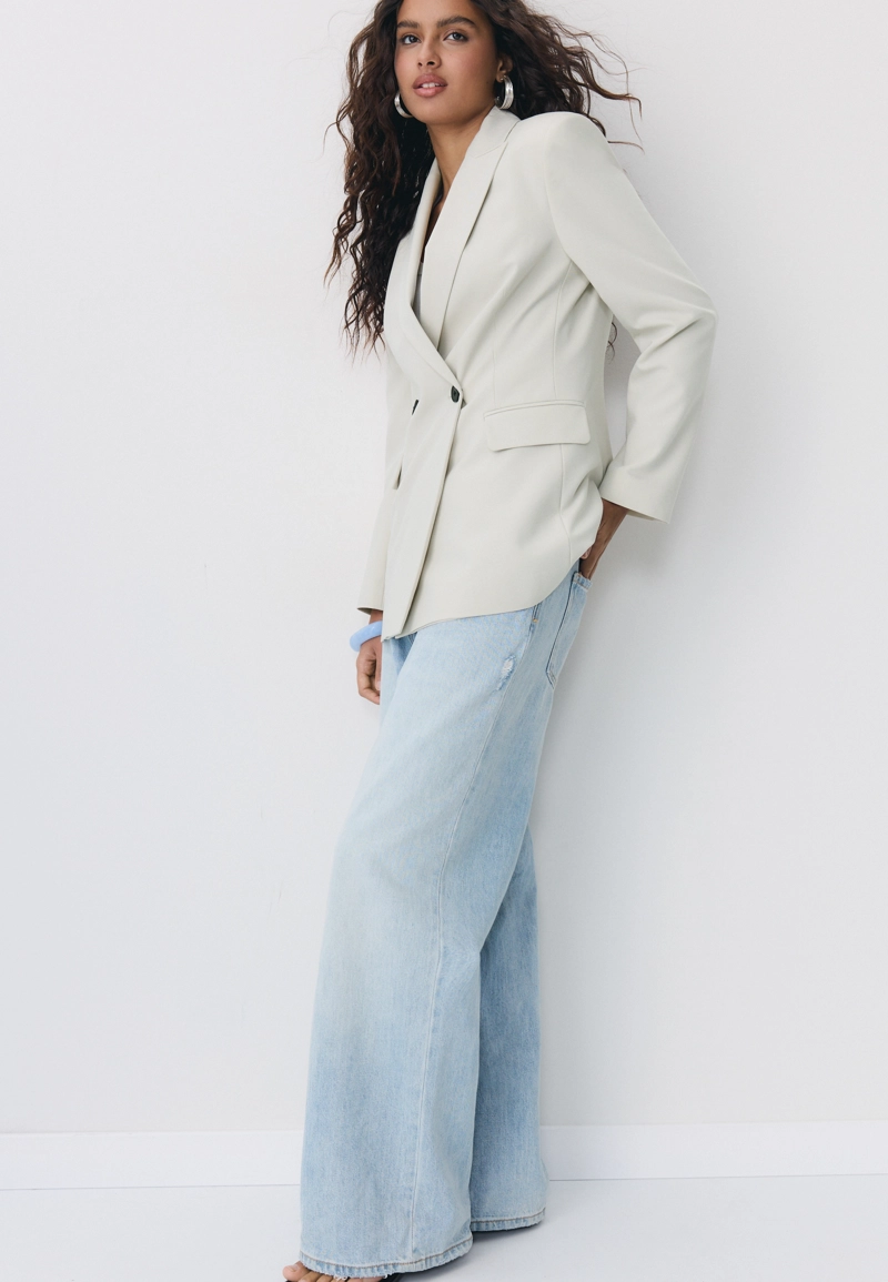 Приталенный пиджак