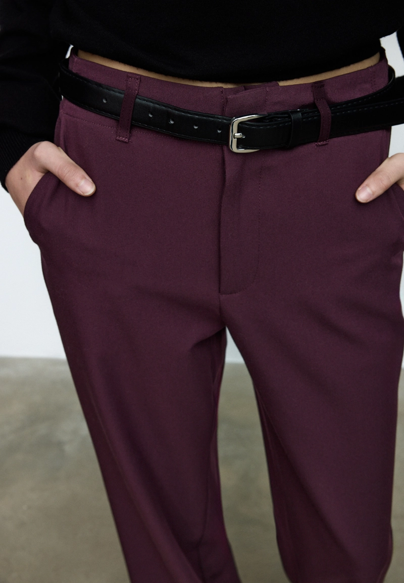 Прямые струящиеся брюки с поясом