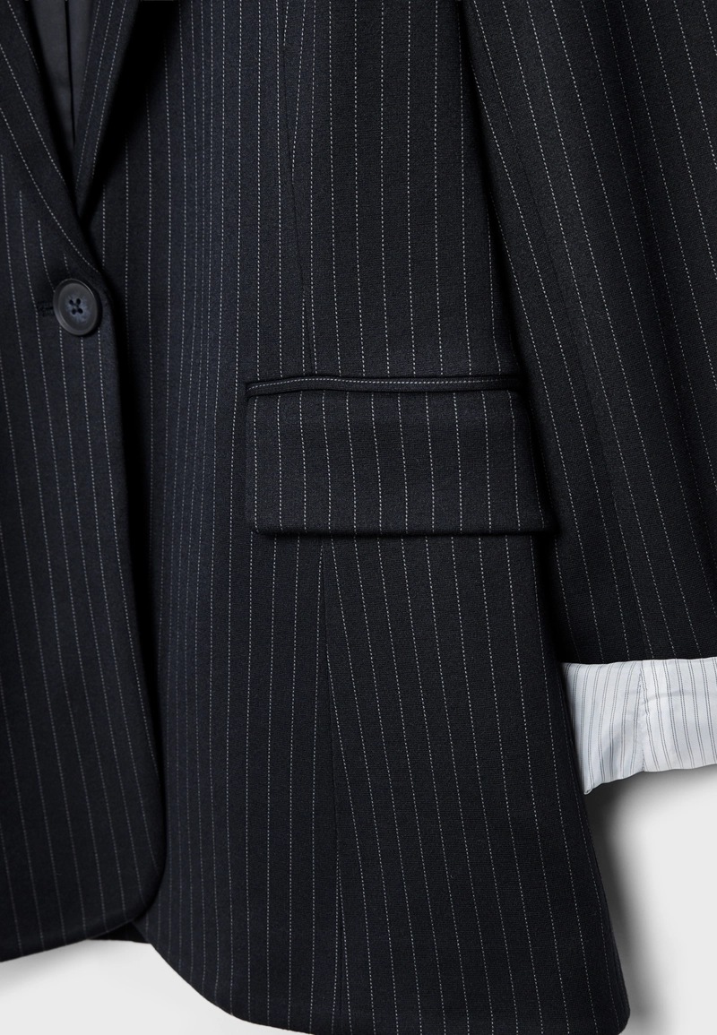 Базовый пиджак в полоску