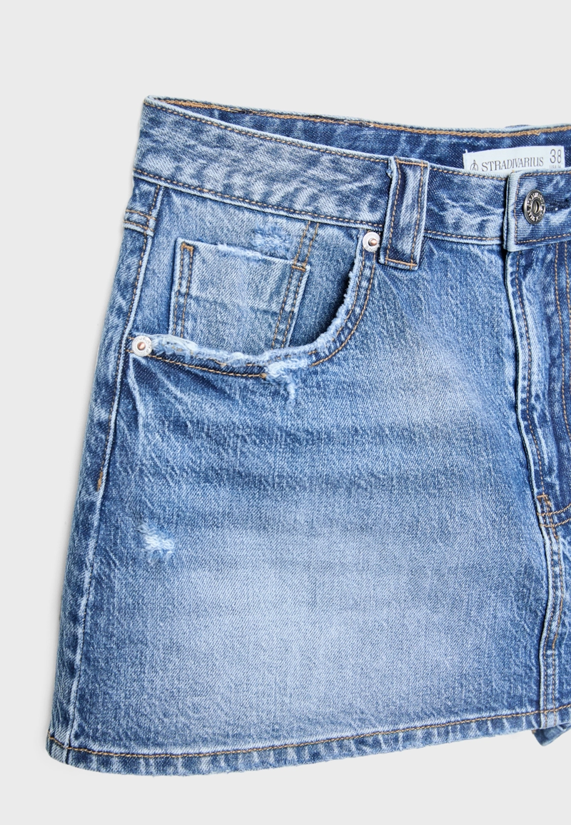 Джинсовая юбка-шорты в полоску