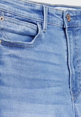 Джинсы скинни D07 с классической посадкой- Заказать в России