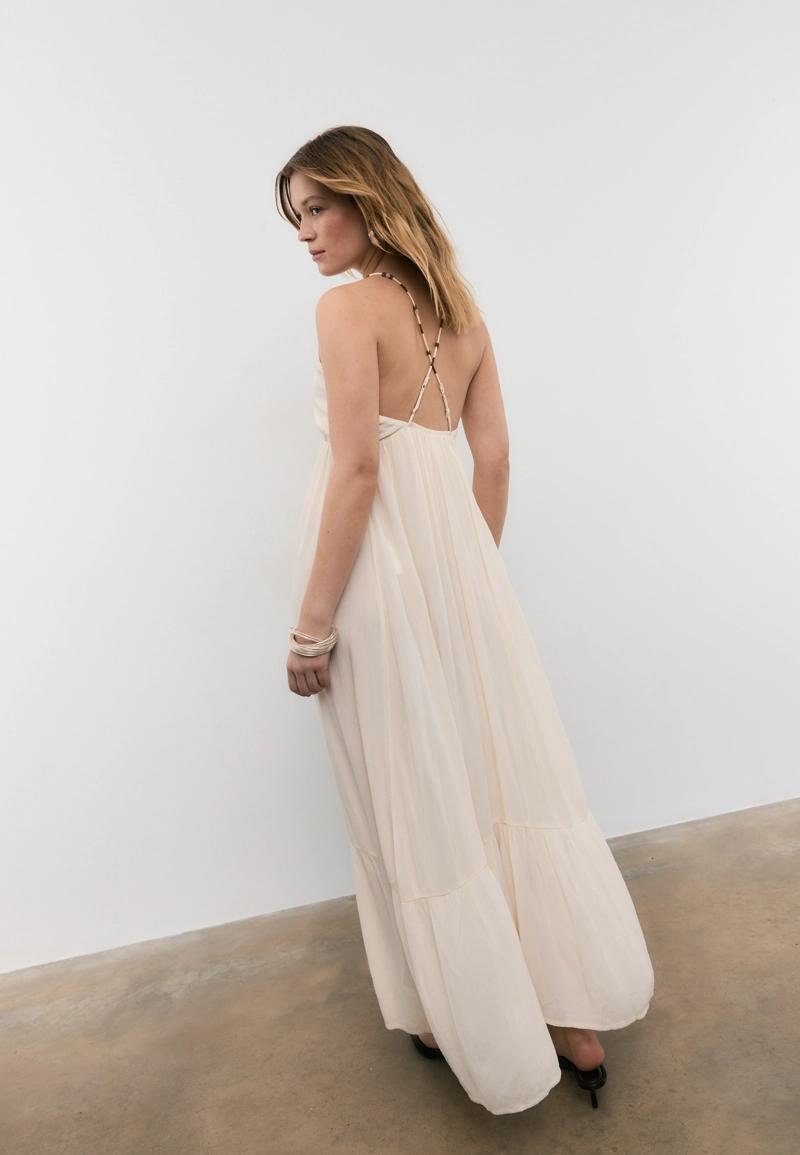 Длинное платье из вискозы с бусинами