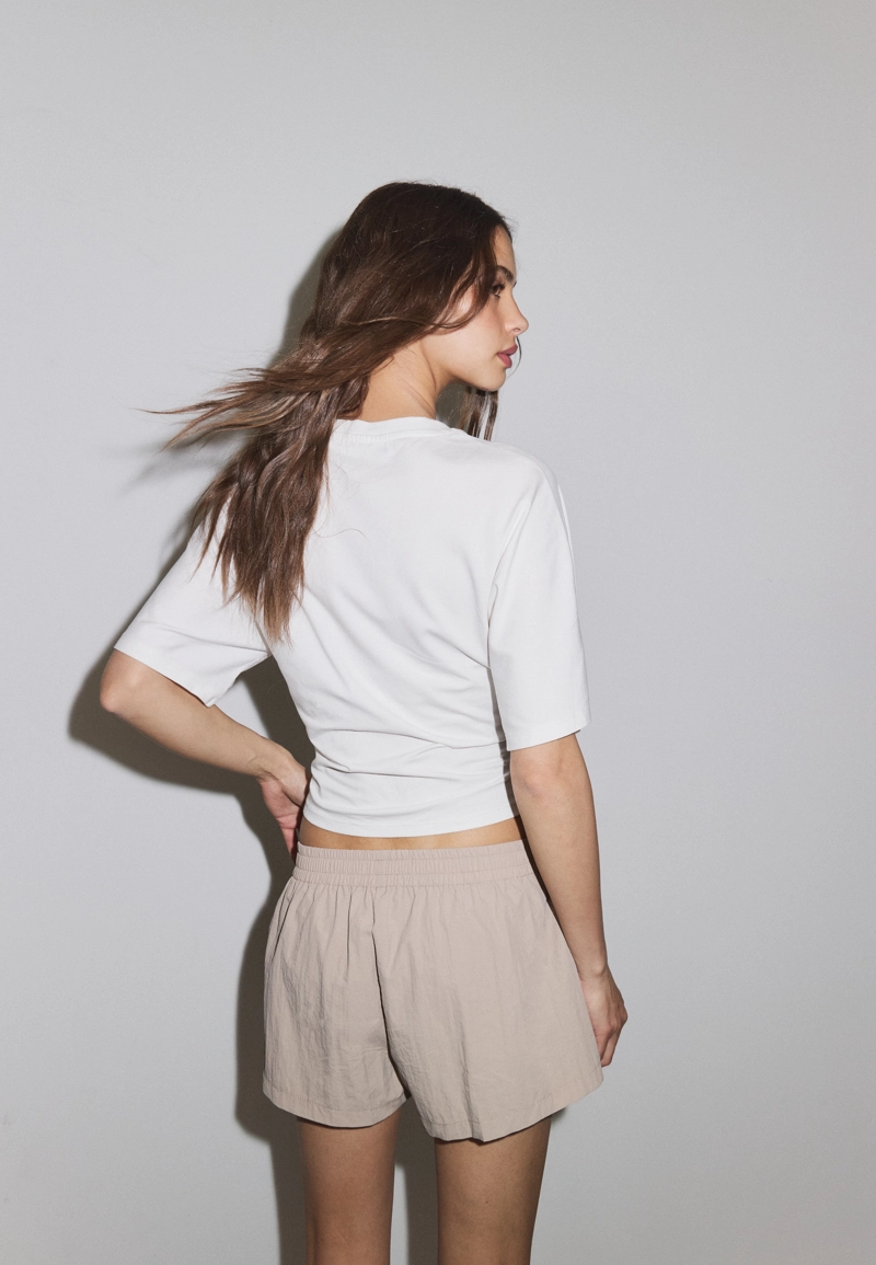 Мини-шорты высокотехнологичные