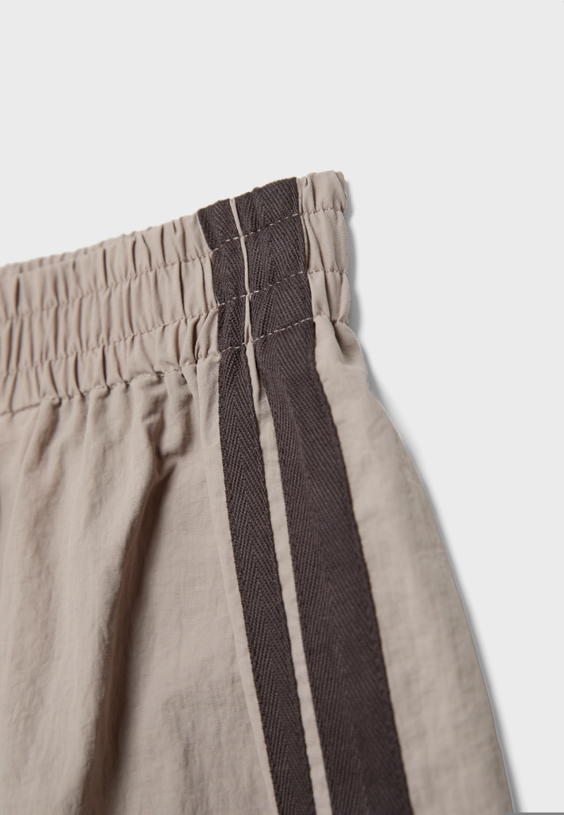 Мини-шорты высокотехнологичные