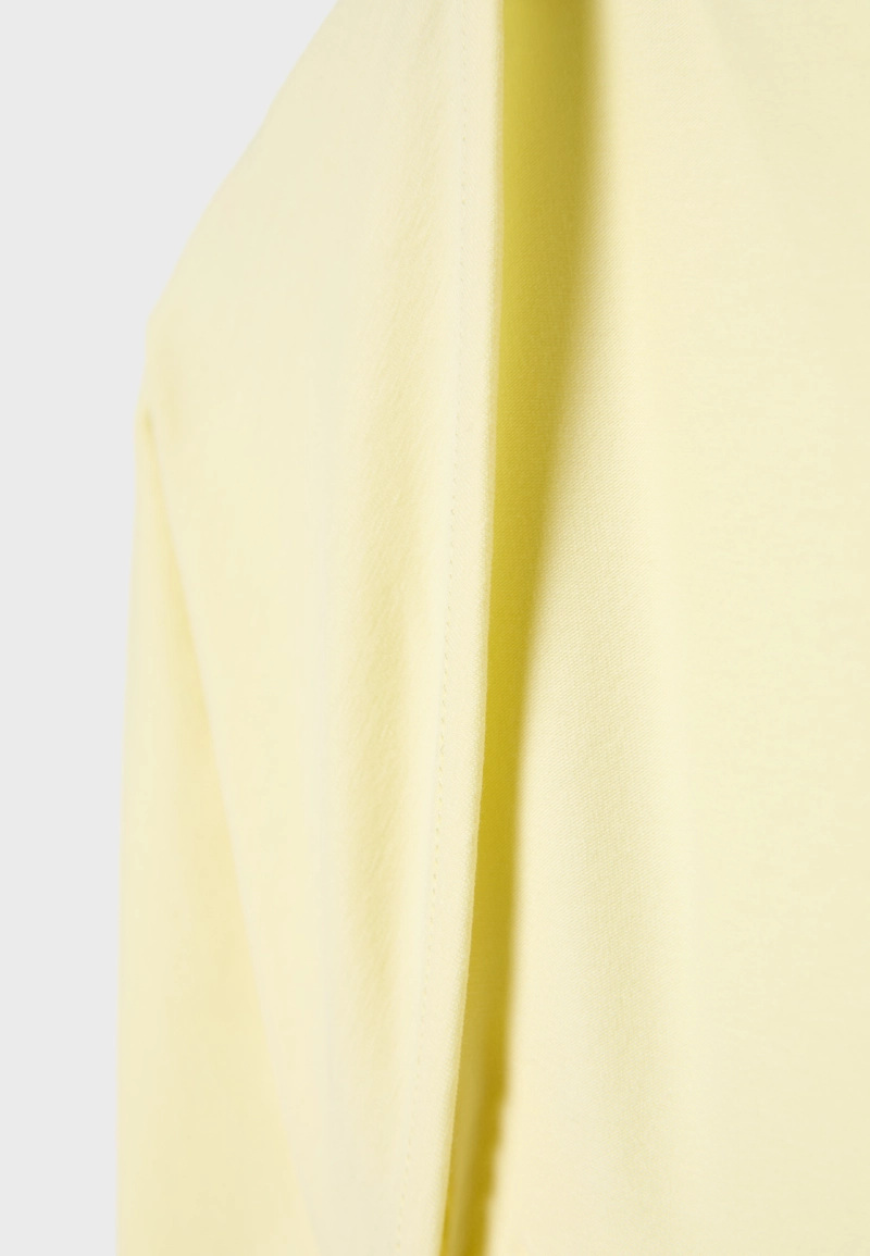 Болеро зауженного кроя с длинными рукавами