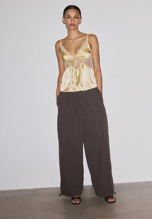 Атласный топ на бретелях- Заказать в России