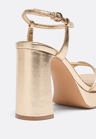 Босоножки на широком каблуке и платформе- Заказать в России