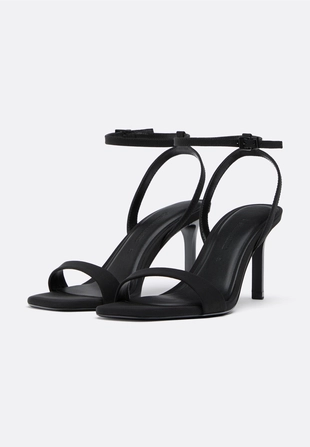 Босоножки на шпильке- Заказать в России