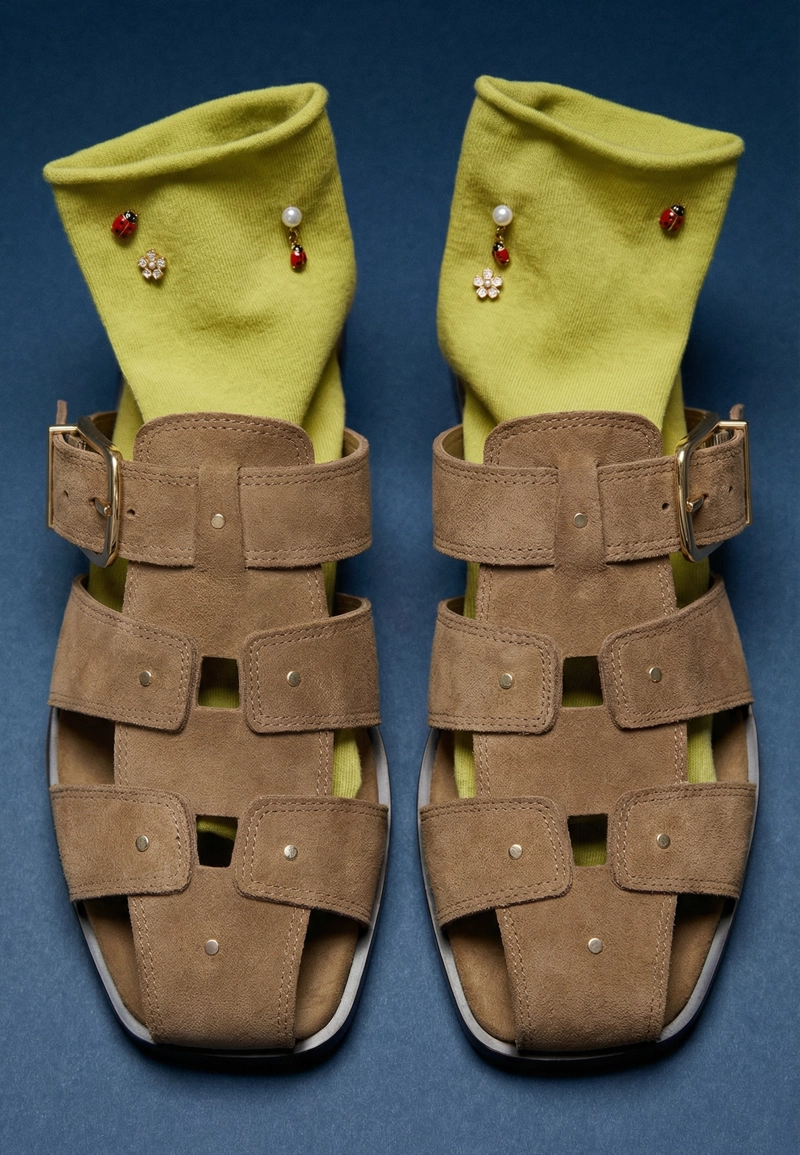 Кожаные сандалии с ремешками и пряжкой без задника