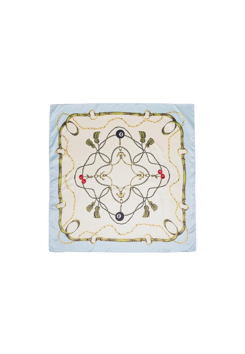 Шарф с помпонами